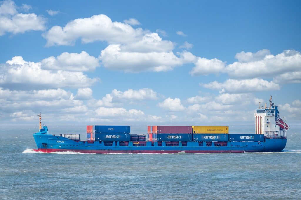 g8aa9b2d5631377fbd647a3bc33656d8950dc5ceaffac49442bf20c3d4214609b78a9307b300dc7a41be588b5af5978f4c0775c1069292384364e4b342f9496ce 1280 7338167 ship, cargo ship, freighter ship, sea, ocean, transport, nature, technology, coast, container ship, logistics